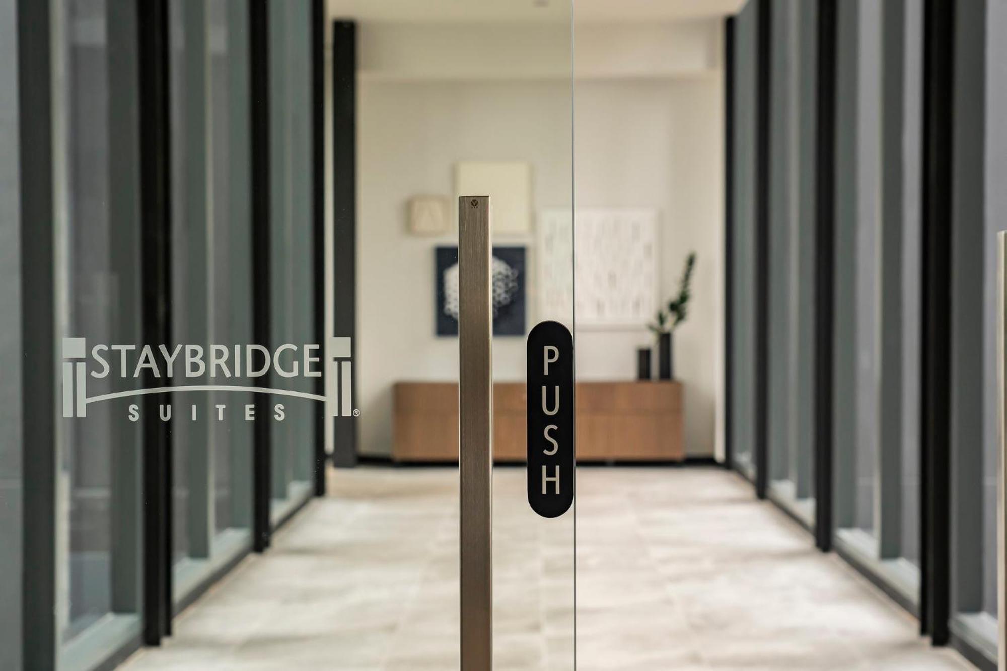 Staybridge Suites Bangkok Sukhumvit By Ihg Exterior foto
