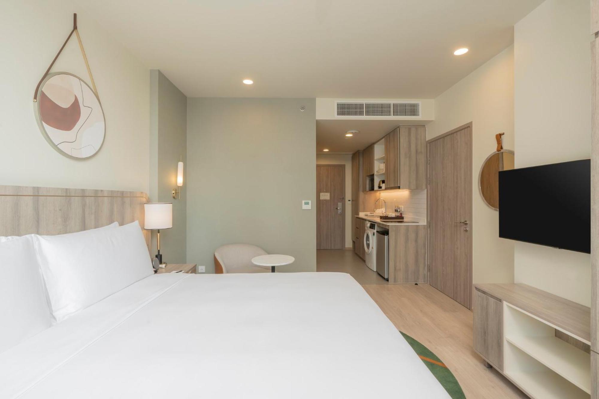 Staybridge Suites Bangkok Sukhumvit By Ihg Exterior foto